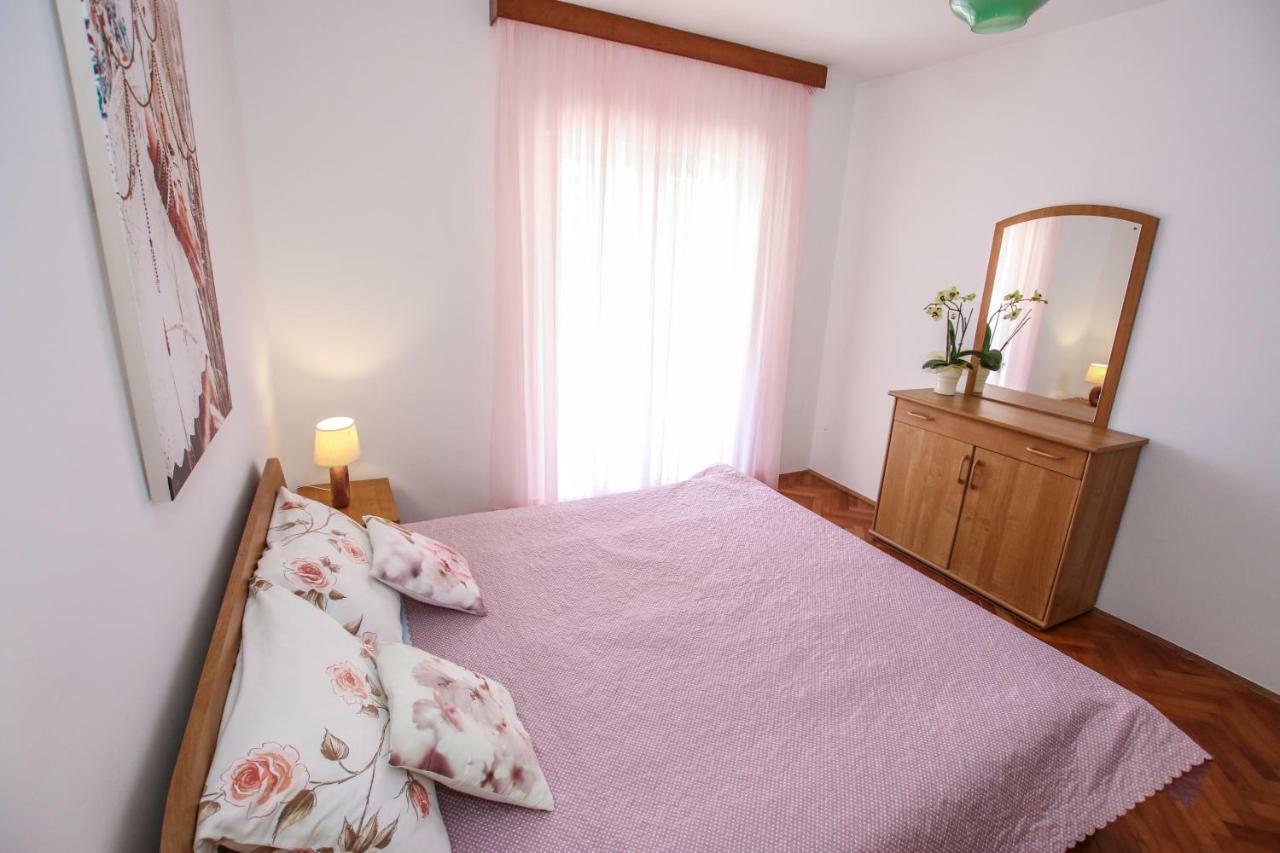 Apartman Mila Διαμέρισμα Πόρετς Εξωτερικό φωτογραφία