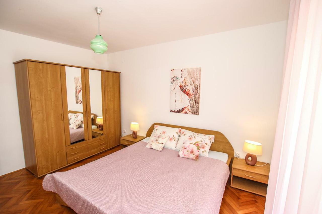 Apartman Mila Διαμέρισμα Πόρετς Εξωτερικό φωτογραφία