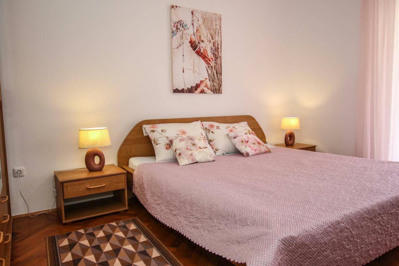 Apartman Mila Διαμέρισμα Πόρετς Εξωτερικό φωτογραφία