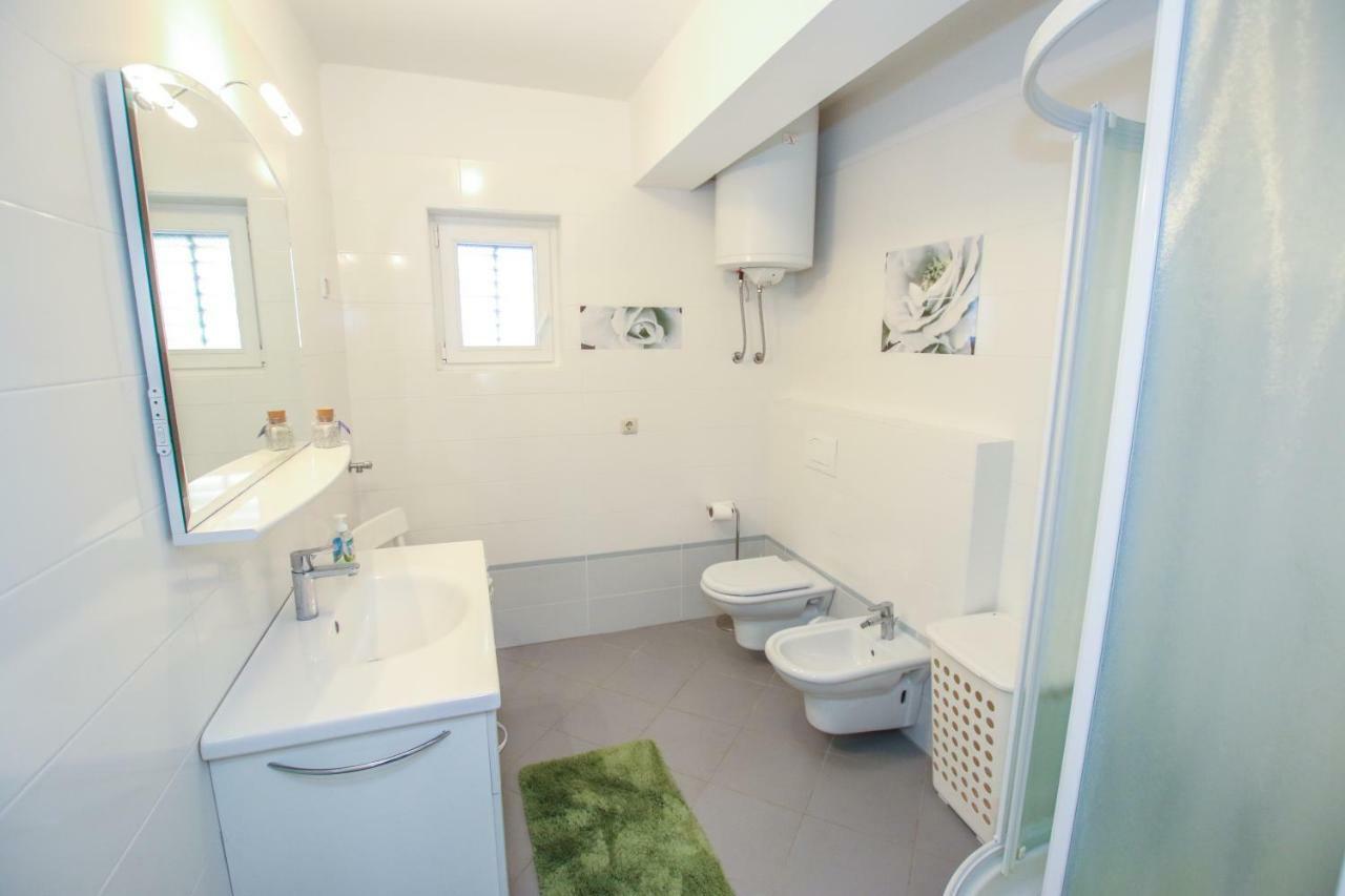 Apartman Mila Διαμέρισμα Πόρετς Εξωτερικό φωτογραφία