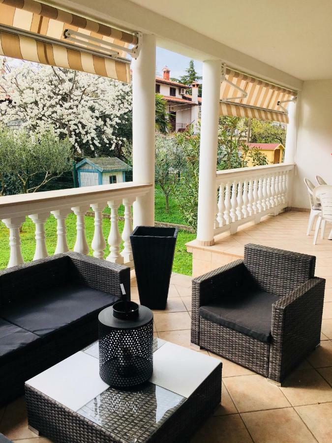 Apartman Mila Διαμέρισμα Πόρετς Εξωτερικό φωτογραφία
